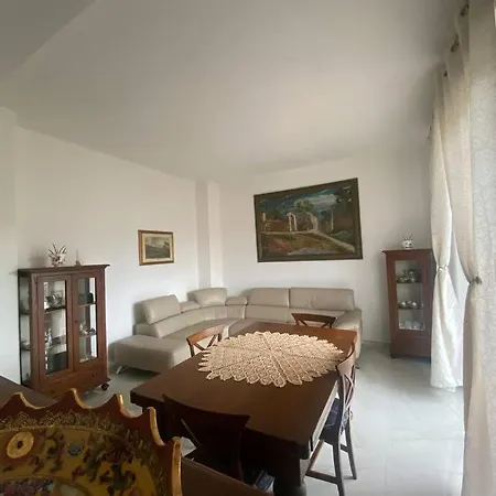 Iva's * Sarzana